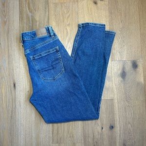 AE mom jeans, American Eagle size 2 high waisted ankle fit